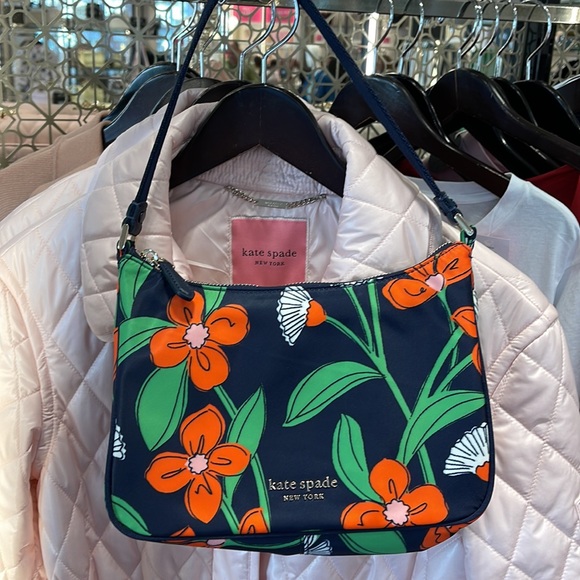 Kate Spade The Litte Better Sam Daisy Vines Small Shoulder Bag
Rich Navy - Picture 8 of 16